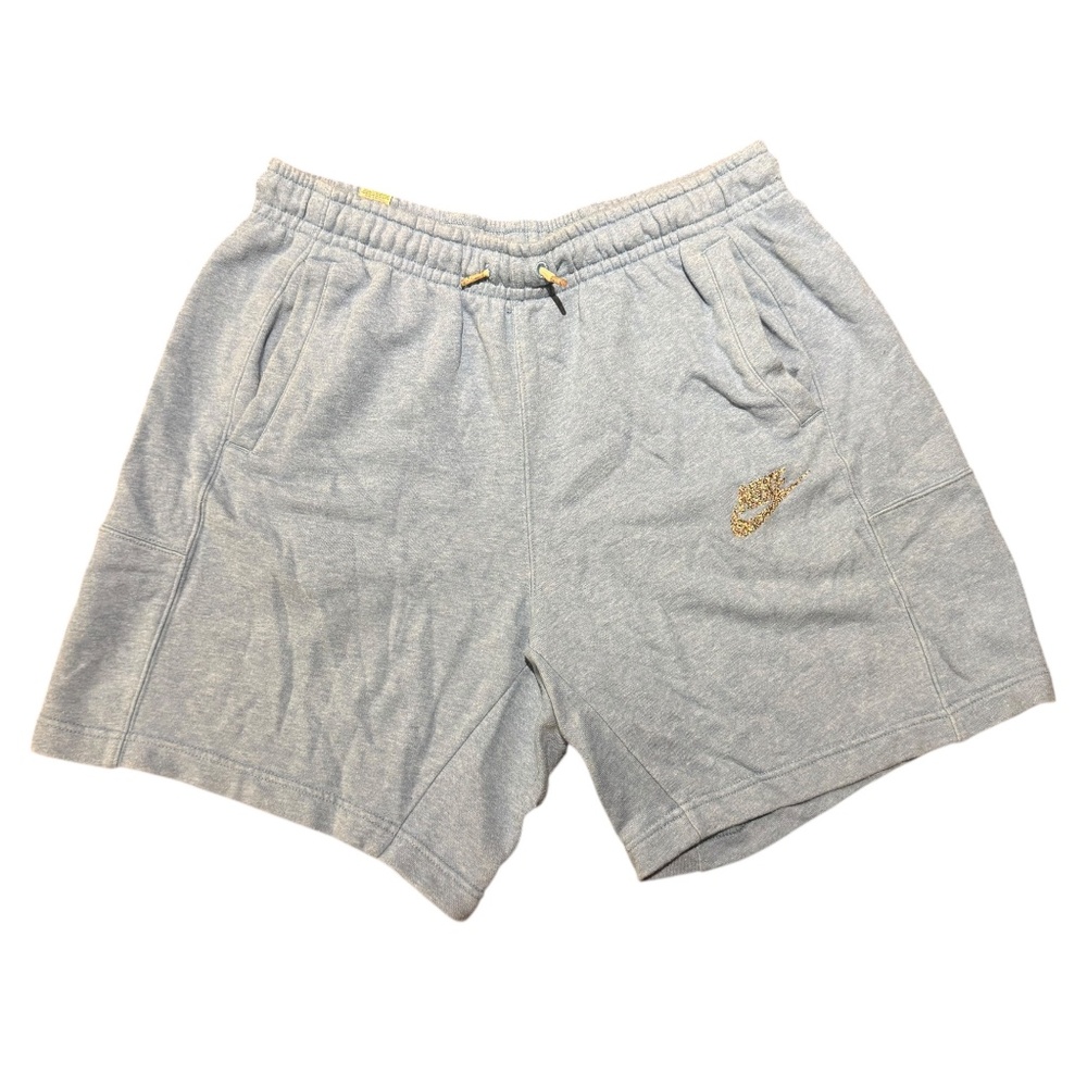 Nike Sportswear Fleece Shorts – Size L